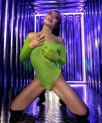 Мои услуги включают все, что тебе нужно - секс, оральные ласки, эротический массаж и многое другое. Я играю роль дикой кошечки, открытой для экспериментов, и всегда готова принять вызов новых приключений. У меня есть фото, чтобы ты мог увидеть, насколько я сексуальна и привлекательна. Не забудь посмотреть отзывы о моей работе - они говорят сами за себя. Жду тебя в Москве для незабываемых встреч! 😘🔥🌃 1716, 20 лет